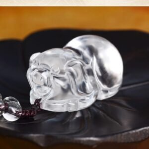 Natural white crystal Chinese zodiac pendants for men and women, necklaces, pendants for people in their animal sign years, including those born in the year of the Pig, Dog, Monkey, Rooster, Snake, Horse, Sheep, Rabbit, Tiger