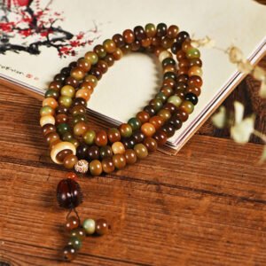 108-piece long hand-held string of Dunhuang Asking the Sky weathered bodhi beads, suitable for both men and women, can be used as Buddhist beads, prayer beads, bracelet, or can be hung around the neck. Bodhi seeds.